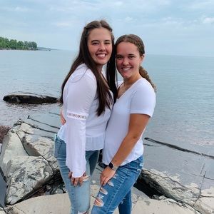 Meet your Posher, Natalie